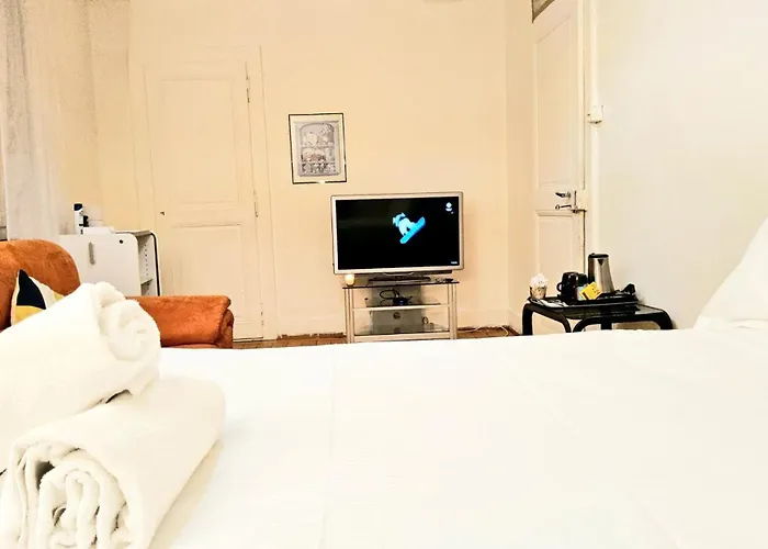 Simple Au Coeur De Montreux, Proche Du Μοντρέ