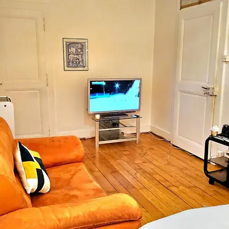 Privatunterkunft Simple Au Coeur De Montreux, Proche Du *